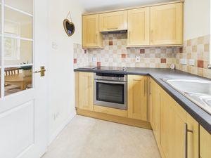 KITCHEN- click for photo gallery